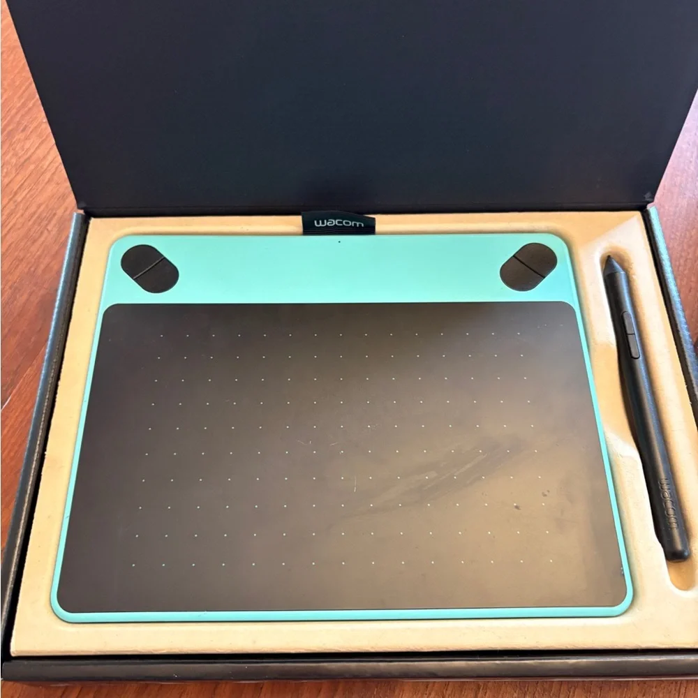 Intuos Creative Pen Tablet - Mint Blue